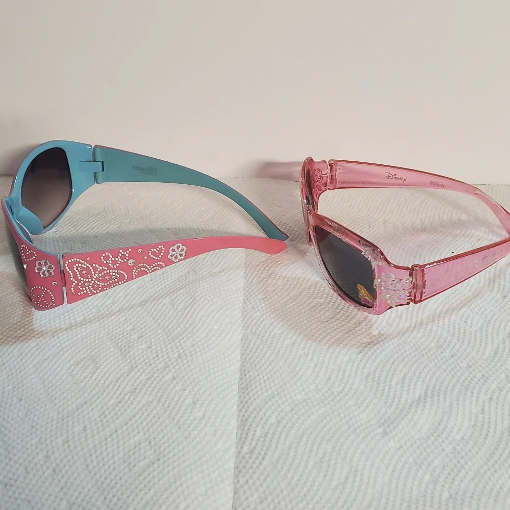 2 pairs Kids Sunglasses Capelli and Disney Princesse Aurora. PINK